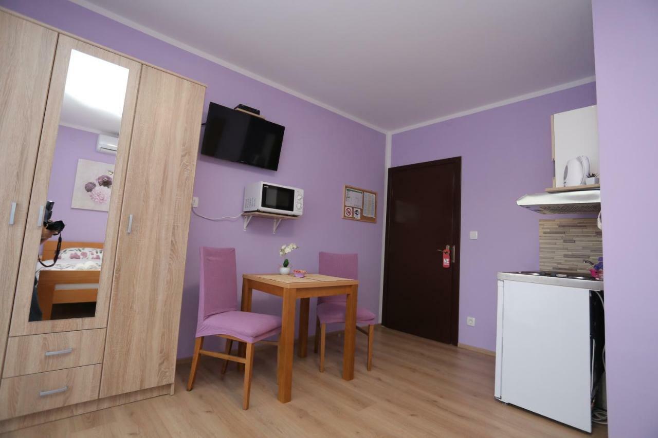 Apartmani Ksenija 크레핀스키타플리스 외부 사진