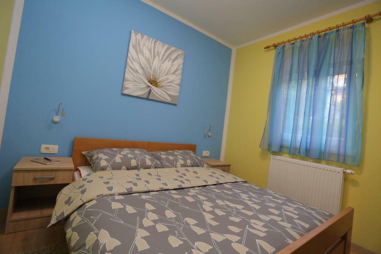 Apartmani Ksenija 크레핀스키타플리스 외부 사진