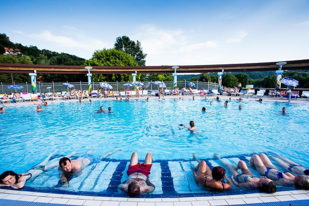 Apartmani Ksenija 크레핀스키타플리스 외부 사진